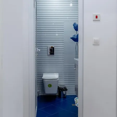 Sea Breeze - Location By Sea Garden